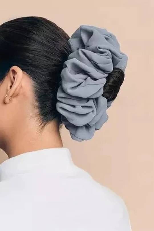 VOLUMIZING GEORGETTE SCRUNCHIE - GREY